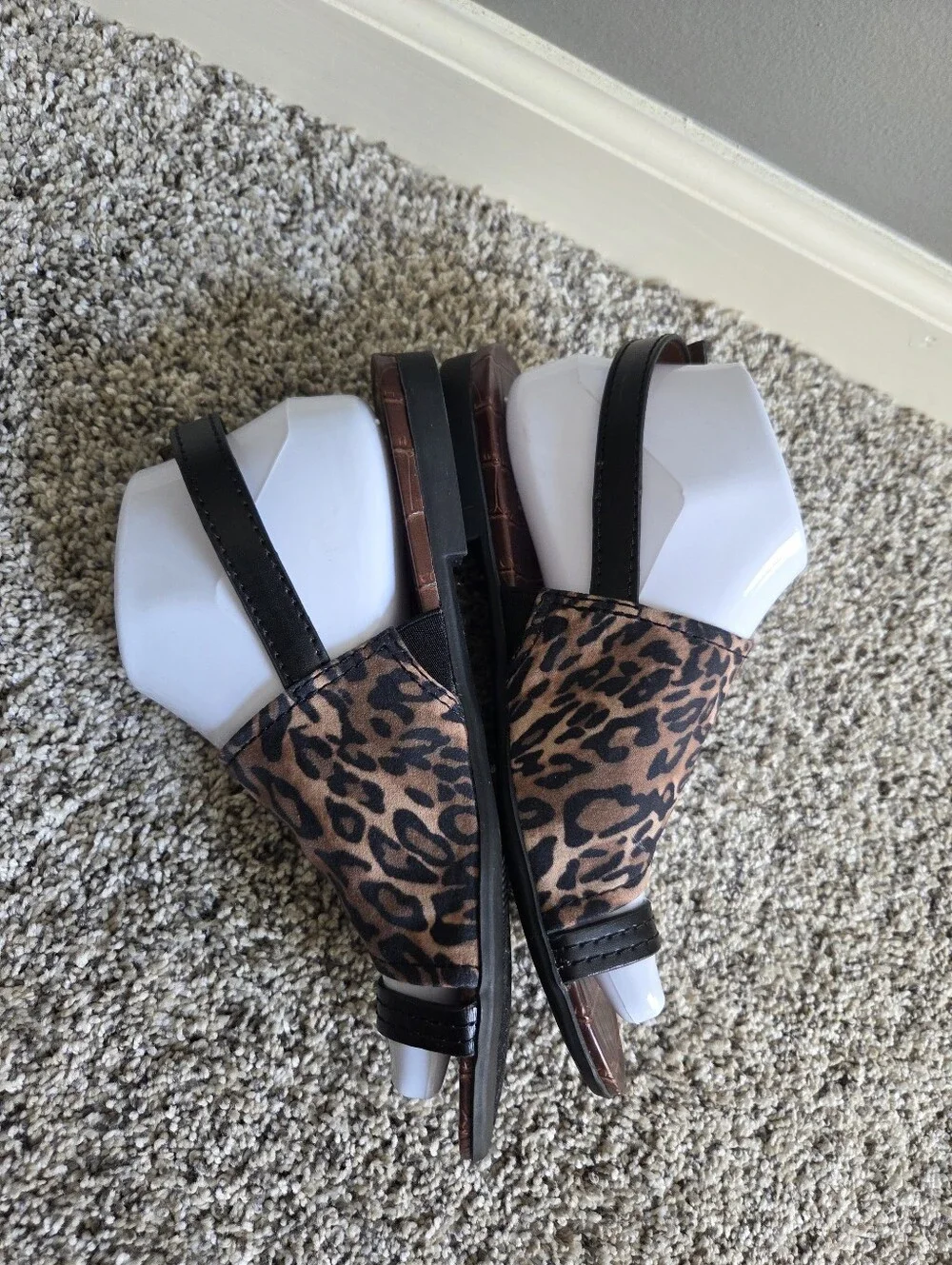Naturalizer Women's Animal Print Seanna Faux Leather Leopard Sandal Size 8.5